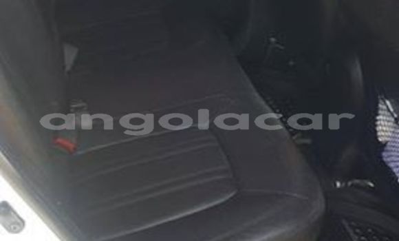 Comprar Usado Kia Sportage Branco Carro em Luanda em Luanda Province Comprar Usado Kia Sportage Branco Carro em Luanda em Luanda Province
