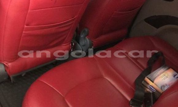 Comprar Usado Hyundai i10 Vermelho Carro em Luanda em Luanda Province Comprar Usado Hyundai i10 Vermelho Carro em Luanda em Luanda Province