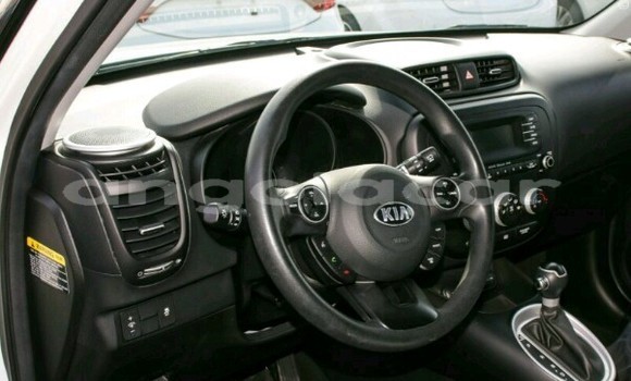 Buy New Kia Soul White Car in Luanda in Luanda Province Buy New Kia Soul White Car in Luanda in Luanda Province