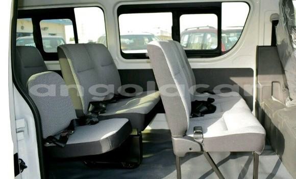Buy New Toyota Hiace White Car in Luanda in Luanda Province Buy New Toyota Hiace White Car in Luanda in Luanda Province