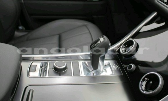 Comprar Novo Land Rover Range Rover Vermelho Carro em Luanda em Luanda Province Comprar Novo Land Rover Range Rover Vermelho Carro em Luanda em Luanda Province