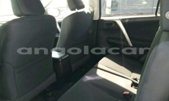 Comprar Novo Toyota RAV4 Outro Carro em Luanda em Luanda Province Comprar Novo Toyota RAV4 Outro Carro em Luanda em Luanda Province