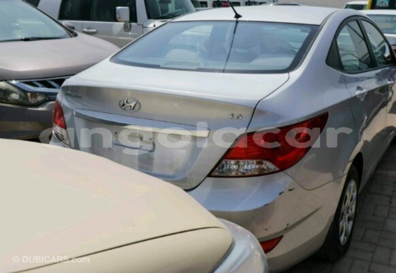Big with watermark hyundai accent luanda province luanda 4151