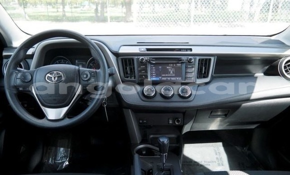 Buy Import Toyota RAV4 White Car in Import - Dubai in Bengo Province Buy Import Toyota RAV4 White Car in Import - Dubai in Bengo Province