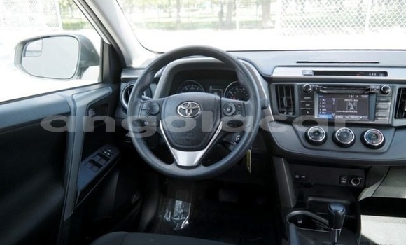 Buy Import Toyota RAV4 White Car in Import - Dubai in Bengo Province Buy Import Toyota RAV4 White Car in Import - Dubai in Bengo Province