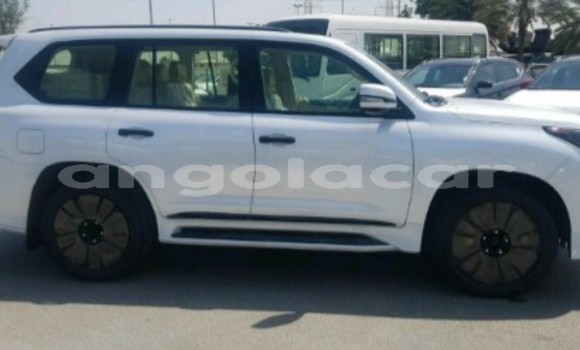 Acheter Neuf Voiture Lexus LX 570 Blanc à Luanda, Province de Luanda Acheter Neuf Voiture Lexus LX 570 Blanc à Luanda, Province de Luanda