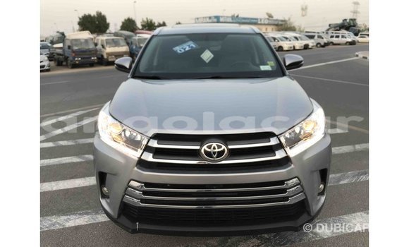 Comprar Importar Toyota Highlander Outro Carro em Import - Dubai em Bengo Province Comprar Importar Toyota Highlander Outro Carro em Import - Dubai em Bengo Province