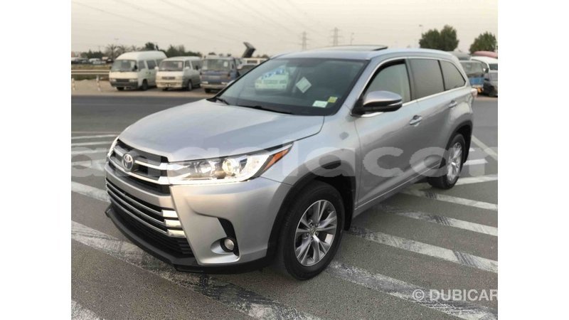 Big with watermark toyota highlander bengo province import dubai 4266