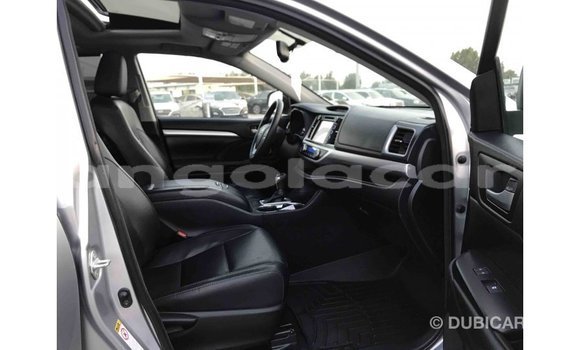 Comprar Importar Toyota Highlander Outro Carro em Import - Dubai em Bengo Province Comprar Importar Toyota Highlander Outro Carro em Import - Dubai em Bengo Province