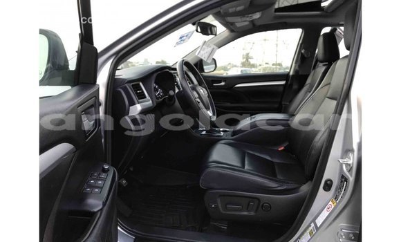 Comprar Importar Toyota Highlander Outro Carro em Import - Dubai em Bengo Province Comprar Importar Toyota Highlander Outro Carro em Import - Dubai em Bengo Province