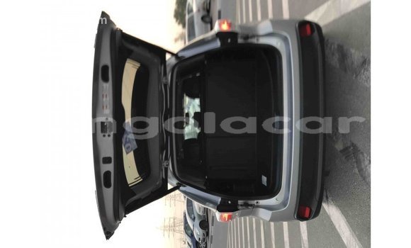 Comprar Importar Toyota Highlander Outro Carro em Import - Dubai em Bengo Province Comprar Importar Toyota Highlander Outro Carro em Import - Dubai em Bengo Province