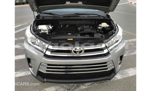 Comprar Importar Toyota Highlander Outro Carro em Import - Dubai em Bengo Province Comprar Importar Toyota Highlander Outro Carro em Import - Dubai em Bengo Province