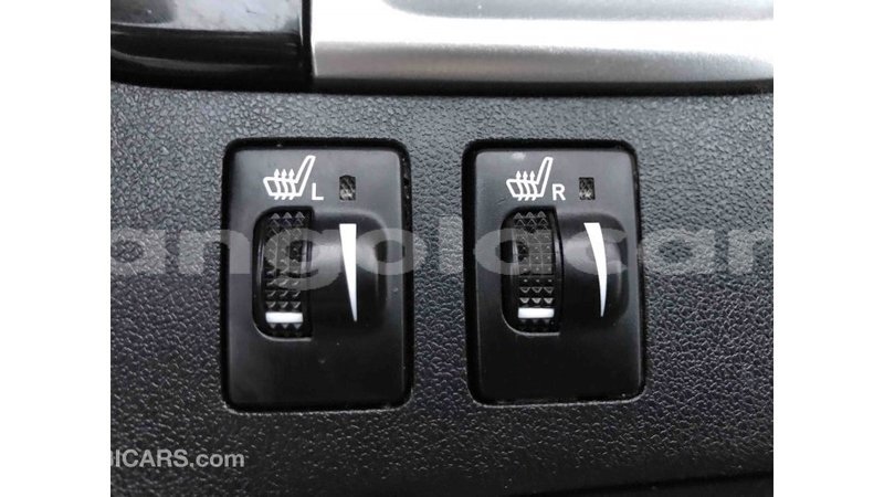 Big with watermark toyota highlander bengo province import dubai 4266