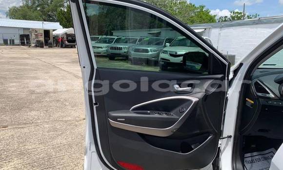 Comprar Usado Hyundai Santa Fe Vermelho Carro em Luanda em Luanda Province Comprar Usado Hyundai Santa Fe Vermelho Carro em Luanda em Luanda Province