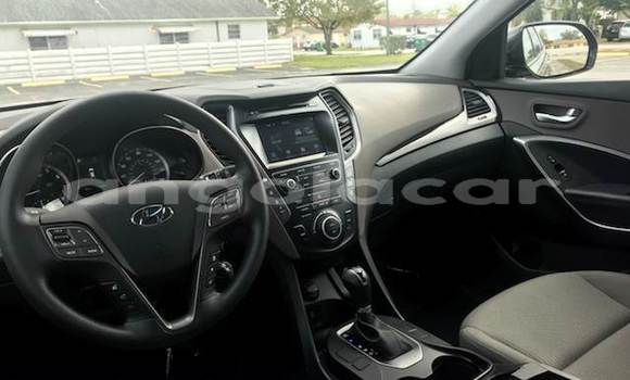 Comprar Usado Hyundai Santa Fe Bege Carro em Luanda em Luanda Province Comprar Usado Hyundai Santa Fe Bege Carro em Luanda em Luanda Province