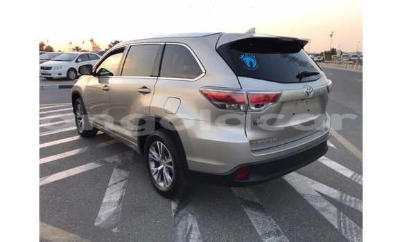 Comprar Importar Toyota Highlander Outro Carro em Import - Dubai em Bengo Province Comprar Importar Toyota Highlander Outro Carro em Import - Dubai em Bengo Province