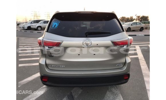 Comprar Importar Toyota Highlander Outro Carro em Import - Dubai em Bengo Province Comprar Importar Toyota Highlander Outro Carro em Import - Dubai em Bengo Province