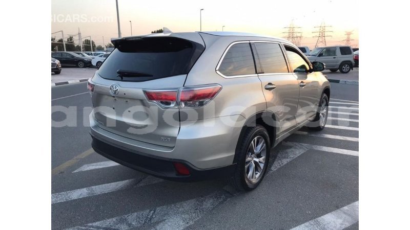 Big with watermark toyota highlander bengo province import dubai 4288