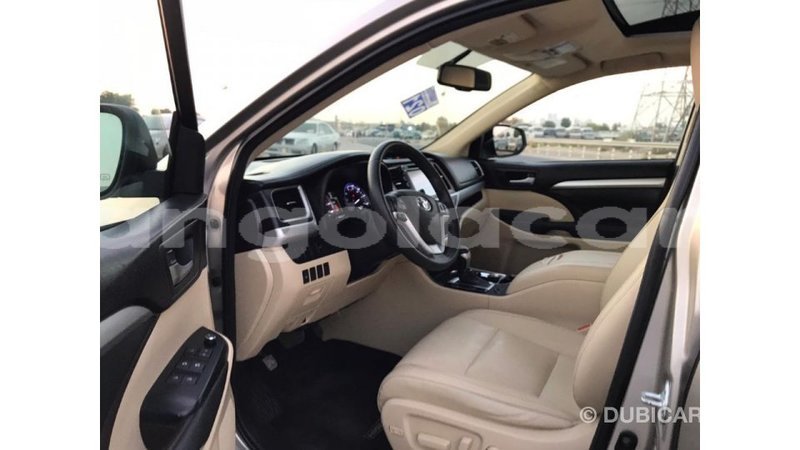 Big with watermark toyota highlander bengo province import dubai 4288