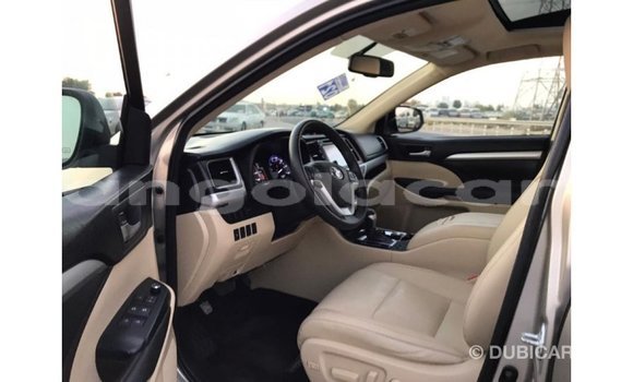 Comprar Importar Toyota Highlander Outro Carro em Import - Dubai em Bengo Province Comprar Importar Toyota Highlander Outro Carro em Import - Dubai em Bengo Province