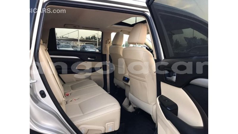 Big with watermark toyota highlander bengo province import dubai 4288
