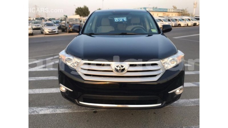 Big with watermark toyota highlander bengo province import dubai 4333