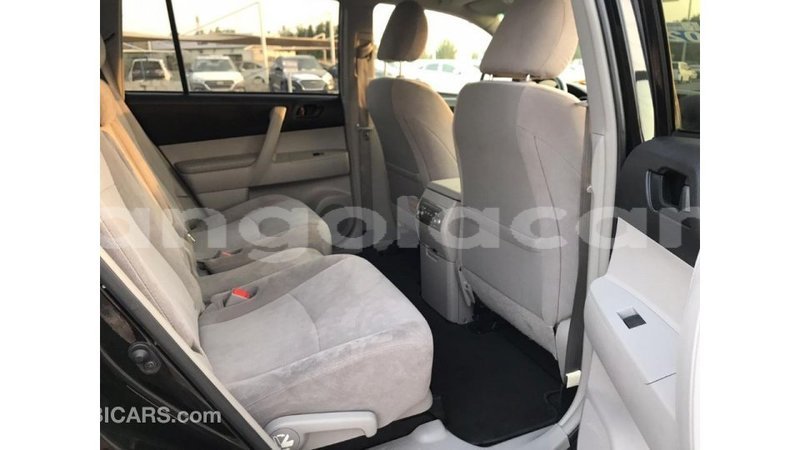 Big with watermark toyota highlander bengo province import dubai 4333