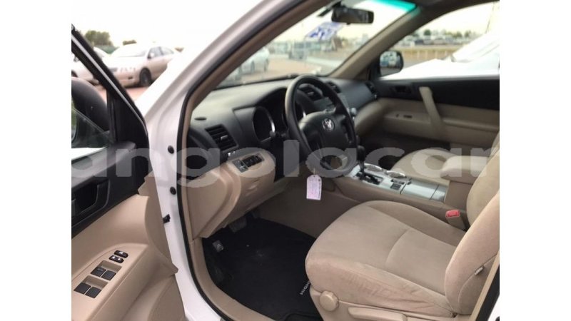 Big with watermark toyota highlander bengo province import dubai 4334