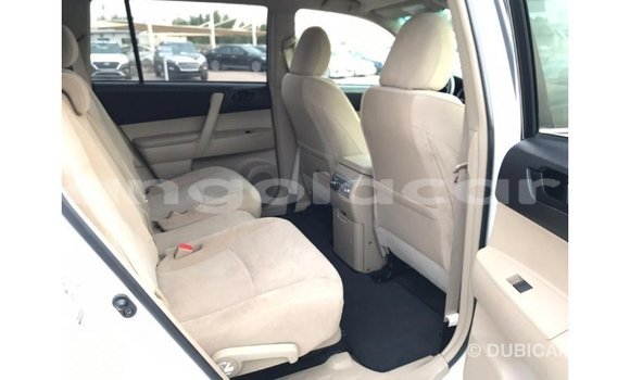 Comprar Importar Toyota Highlander Branco Carro em Import - Dubai em Bengo Province Comprar Importar Toyota Highlander Branco Carro em Import - Dubai em Bengo Province
