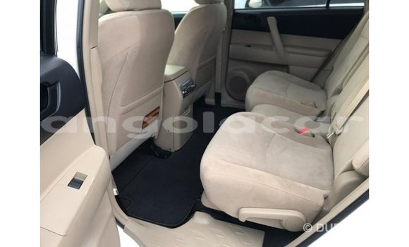 Comprar Importar Toyota Highlander Branco Carro em Import - Dubai em Bengo Province Comprar Importar Toyota Highlander Branco Carro em Import - Dubai em Bengo Province