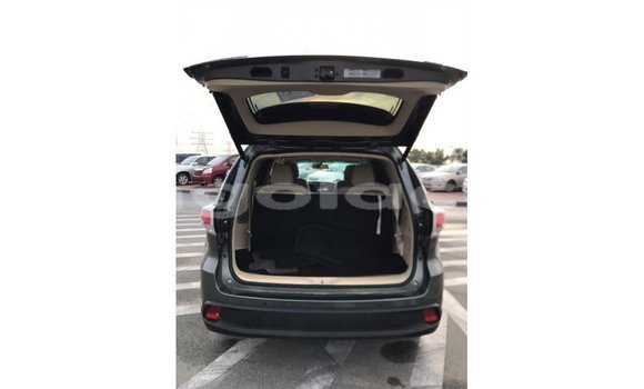 Comprar Importar Toyota Highlander Outro Carro em Import - Dubai em Bengo Province Comprar Importar Toyota Highlander Outro Carro em Import - Dubai em Bengo Province
