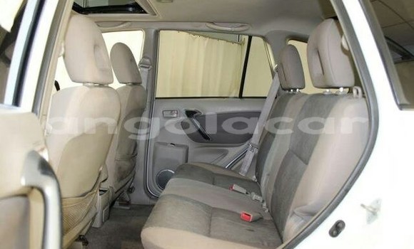 Acheter Neuf Voiture Toyota RAV4 Blanc à Luanda, Province de Luanda Acheter Neuf Voiture Toyota RAV4 Blanc à Luanda, Province de Luanda