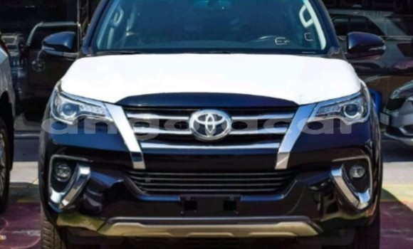 Comprar Novo Toyota Fortuner Preto Carro em Luanda em Luanda Province Comprar Novo Toyota Fortuner Preto Carro em Luanda em Luanda Province