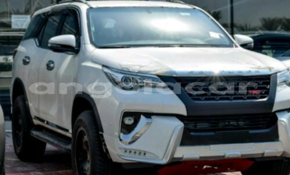Buy New Toyota Fortuner White Car in Luanda in Luanda Province Buy New Toyota Fortuner White Car in Luanda in Luanda Province