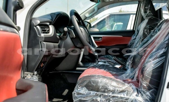 Buy New Toyota Fortuner White Car in Luanda in Luanda Province Buy New Toyota Fortuner White Car in Luanda in Luanda Province