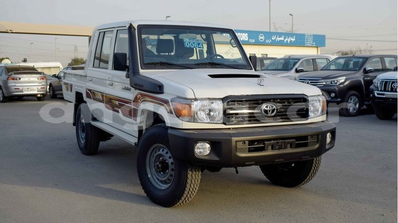 Big with watermark toyota land cruiser bengo province import dubai 4378