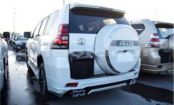Comprar Importar Toyota Prado Branco Carro em Import - Dubai em Bengo Province Comprar Importar Toyota Prado Branco Carro em Import - Dubai em Bengo Province