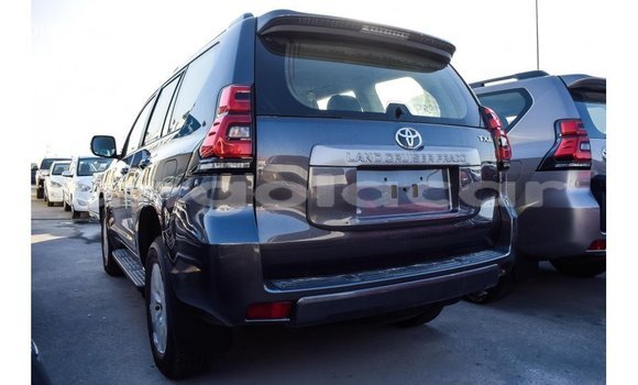 Comprar Importar Toyota Prado Outro Carro em Import - Dubai em Bengo Province Comprar Importar Toyota Prado Outro Carro em Import - Dubai em Bengo Province
