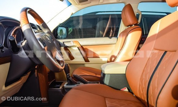 Comprar Importar Toyota Prado Branco Carro em Import - Dubai em Bengo Province Comprar Importar Toyota Prado Branco Carro em Import - Dubai em Bengo Province