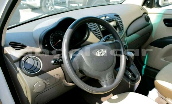 Buy New Hyundai i10 White Car in Luanda in Luanda Province Buy New Hyundai i10 White Car in Luanda in Luanda Province