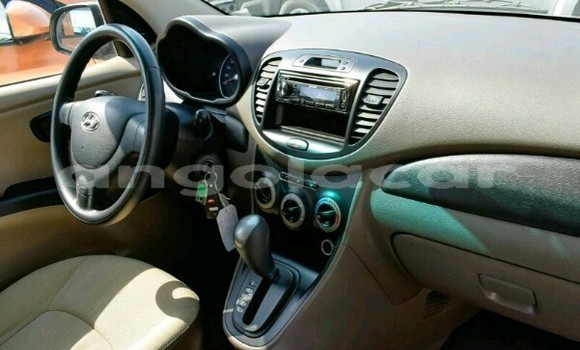 Buy New Hyundai i10 White Car in Luanda in Luanda Province Buy New Hyundai i10 White Car in Luanda in Luanda Province