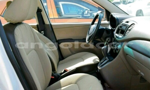 Buy New Hyundai i10 White Car in Luanda in Luanda Province Buy New Hyundai i10 White Car in Luanda in Luanda Province