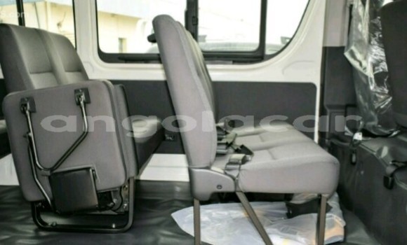 Acheter Neuf Voiture Toyota Hiace Blanc à Luanda, Province de Luanda Acheter Neuf Voiture Toyota Hiace Blanc à Luanda, Province de Luanda