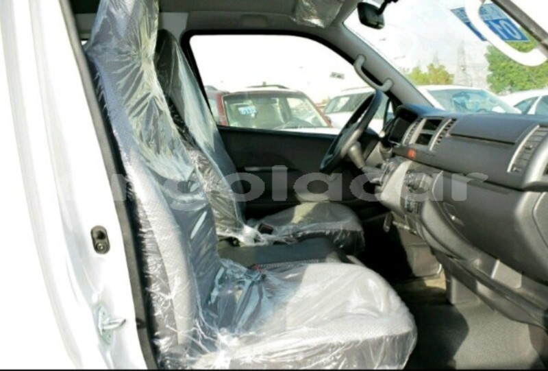 Big with watermark toyota hiace luanda province luanda 4458