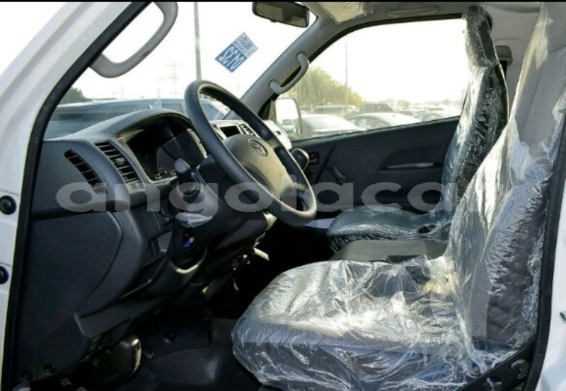 Big with watermark toyota hiace luanda province luanda 4458