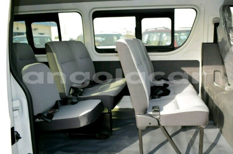 Big with watermark toyota hiace luanda province luanda 4458