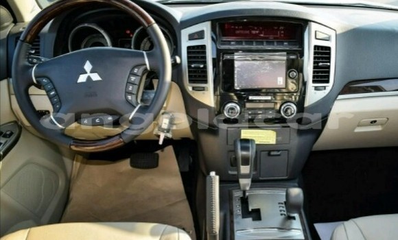 Buy New Mitsubishi Pajero White Car in Luanda in Luanda Province Buy New Mitsubishi Pajero White Car in Luanda in Luanda Province