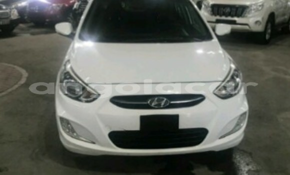 Acheter Neuf Voiture Hyundai Accent Blanc à Luanda, Province de Luanda Acheter Neuf Voiture Hyundai Accent Blanc à Luanda, Province de Luanda