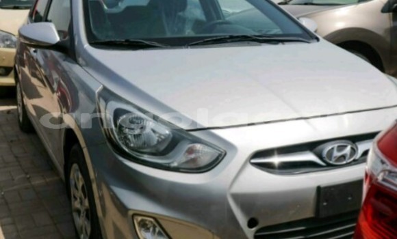 Acheter Neuf Voiture Hyundai Accent Autre à Luanda, Province de Luanda Acheter Neuf Voiture Hyundai Accent Autre à Luanda, Province de Luanda