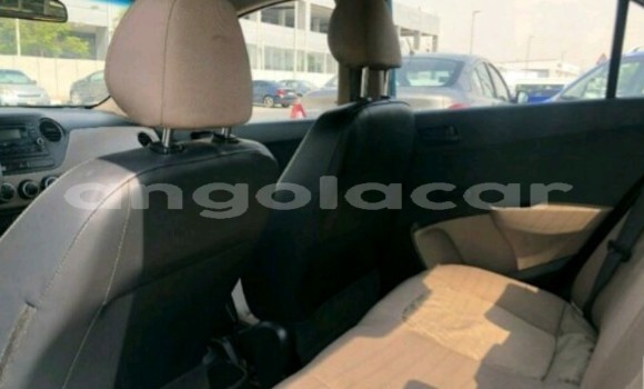Comprar Novo Hyundai i10 Azul Carro em Luanda em Luanda Province Comprar Novo Hyundai i10 Azul Carro em Luanda em Luanda Province